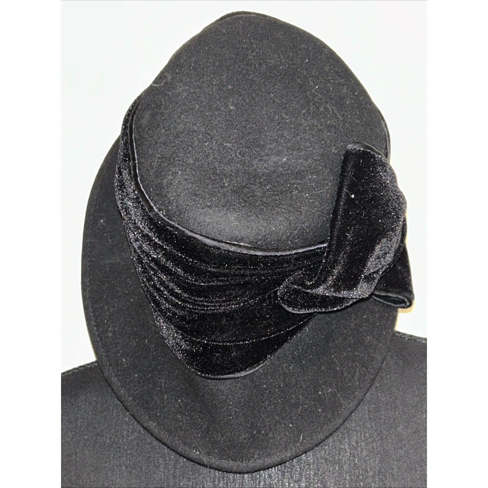 Xsermar New York Womens Black Velvet Cloche Hat With A Bow Spot Clean Only